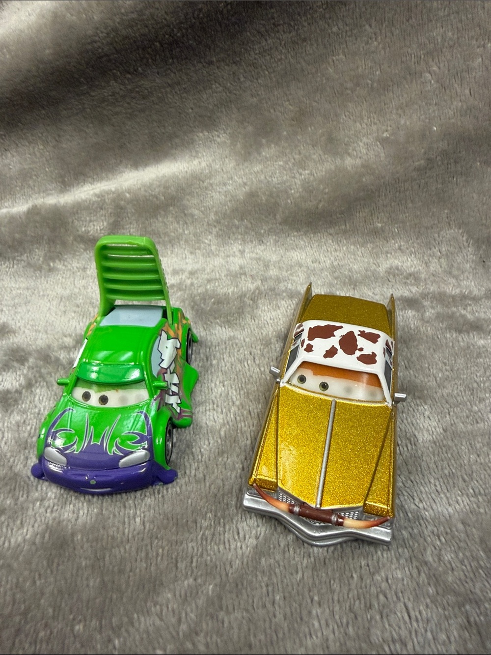 🏎️ Disney Pixar Cars Diecast Lot 2 Cars Lenticular Eyes Disney Pixar Cars DC